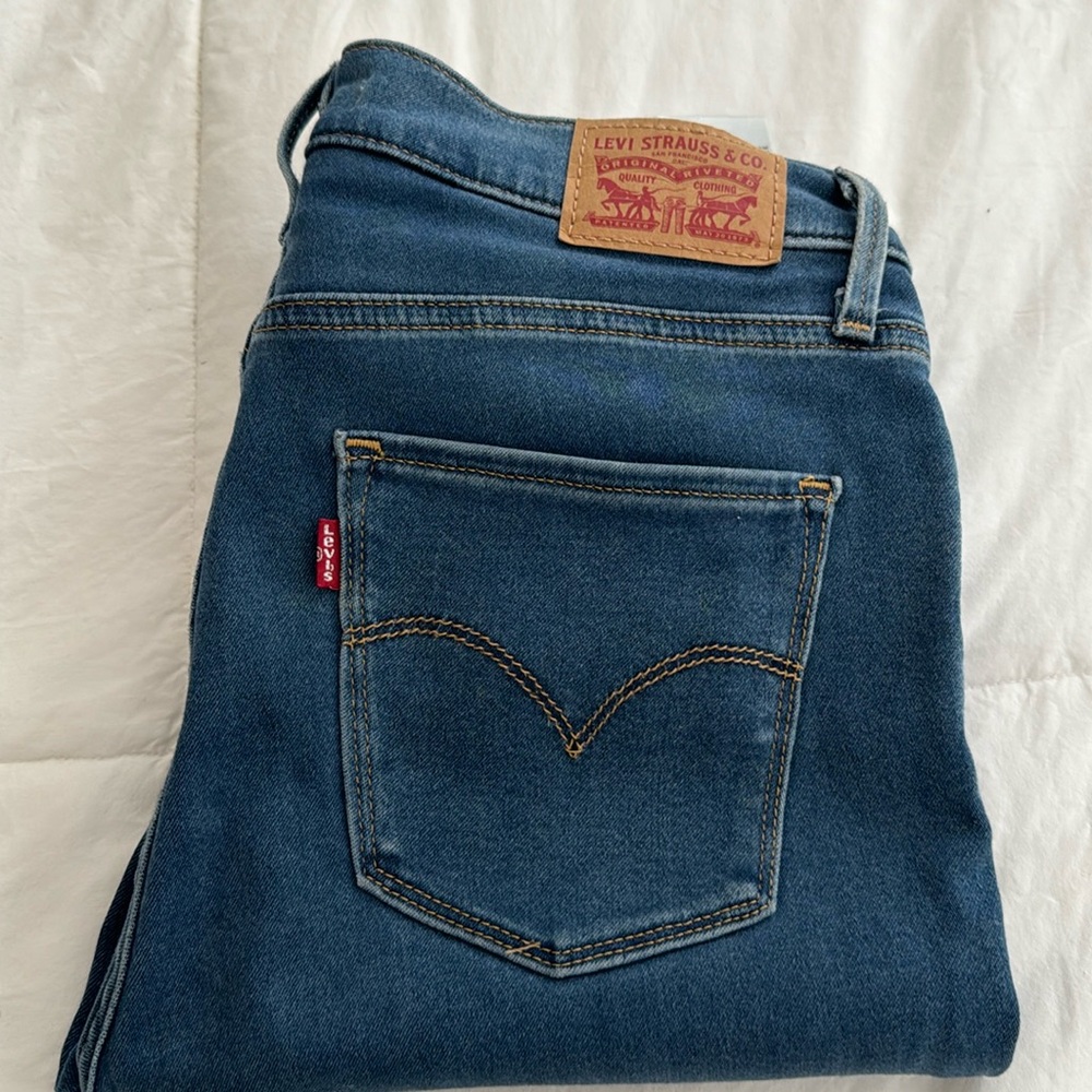 Levi’s 720 high rise super skinny
